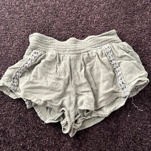 olive jean o’neil summer shorts
